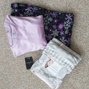 NWT CuddlDuds Fleece PJ Set And Used Muk Luks Pajama Set Velour Velveteen Small